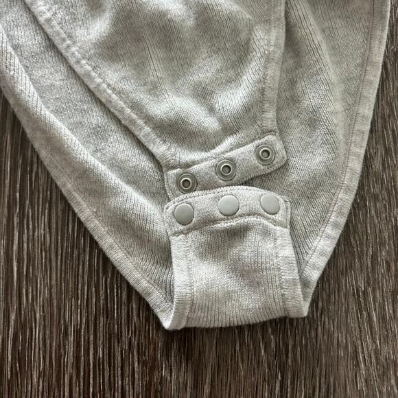 EUC ADAY Like A Glove Bodysuit High Neck Short Sleeve‎ Gray Merino Wool Size XS - Picture 8 of 16
